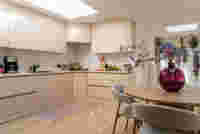 Gerenoveerde woning te huur met ruime garage in Sint-Michiels 4