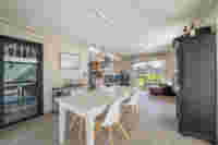 Ruime woning te koop met 3 slaapkamers, tuin en garage 4